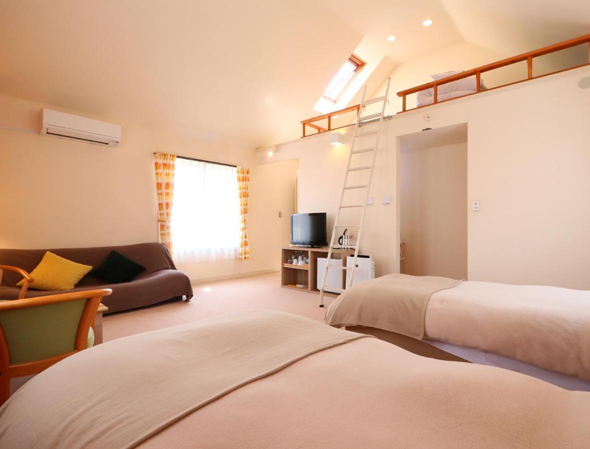 Ryosha Tsukiakari Bed & Breakfast Yamanakako Exterior foto