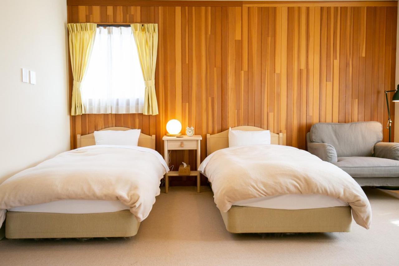Ryosha Tsukiakari Bed & Breakfast Yamanakako Exterior foto